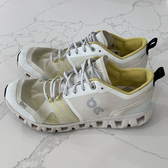 ON Running Cloud X Sneakers - Picture 1 of 8